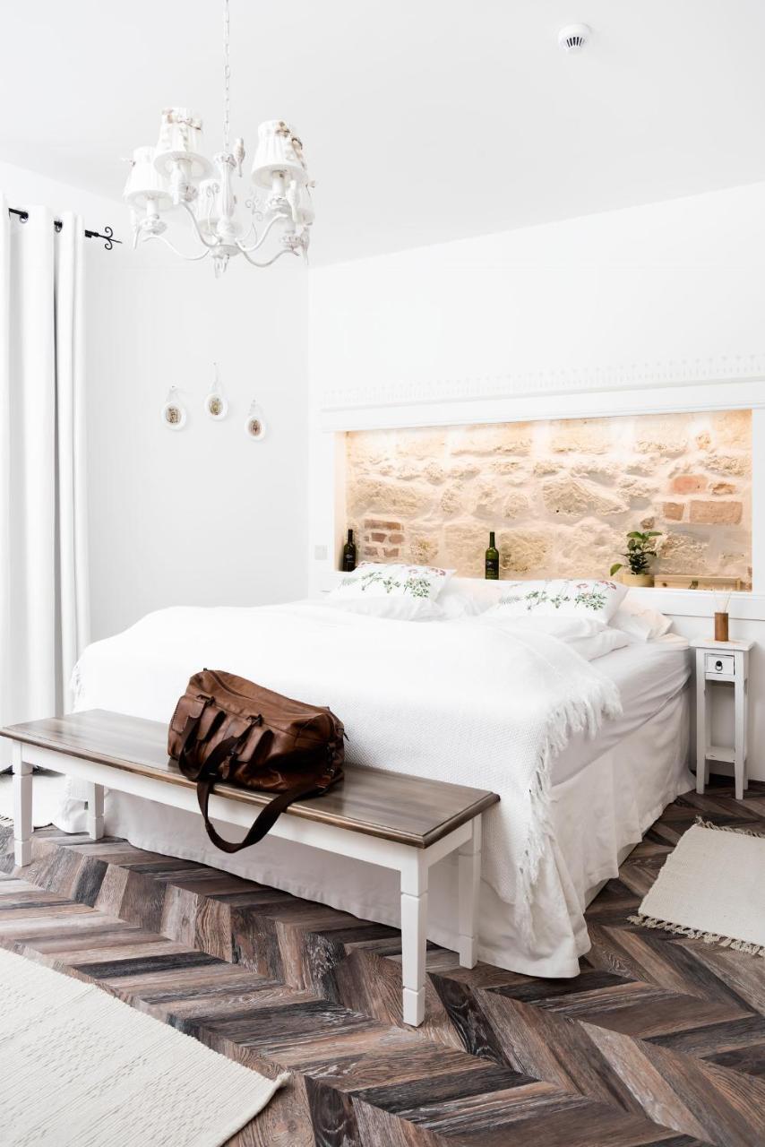 Madarlatta Vendeghaz Hotell Fertőrákos Exteriör bild